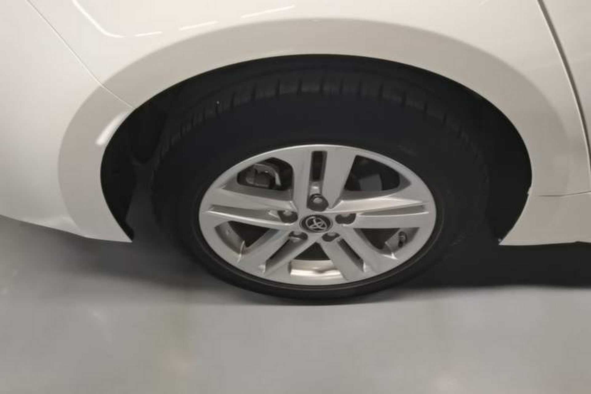 Used Toyota Levin 2022 Dual-Engine 1.8H E-CVT Luxury Edition Right Rear Wheel Hub