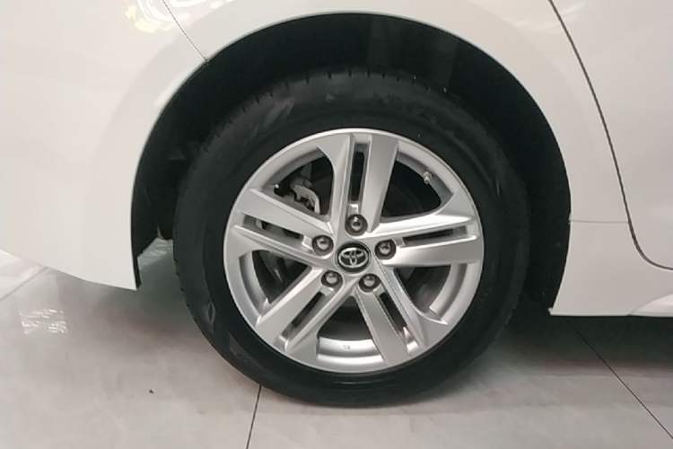 Used Toyota Levin 2022 Facelift TNGA 1.5L CVT Progressive Edition Right Rear Wheel Hub