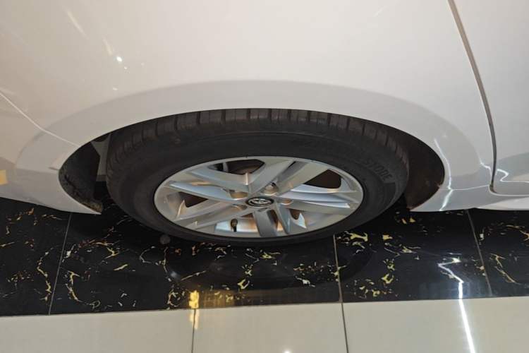 Used Toyota Levin 2022 Facelift TNGA 1.5L CVT Progressive Edition Right Rear Wheel Hub