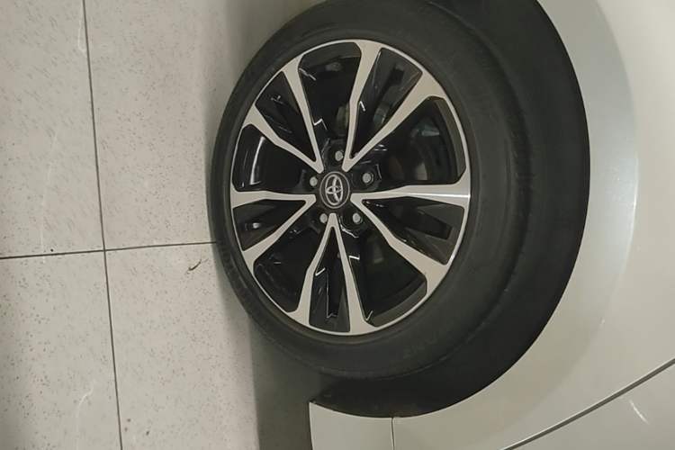 Used Toyota Levin 2022 185T CVT Sport Edition Right Rear Wheel Hub