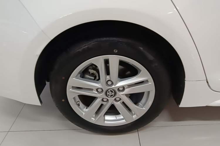 Used Toyota Levin 2022 Facelift TNGA 1.5L CVT Progressive Edition Right Rear Wheel Hub