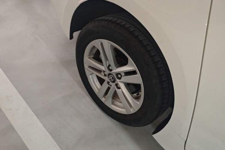 Used Toyota Levin 2022 185T CVT Luxury Edition Right Rear Wheel Hub
