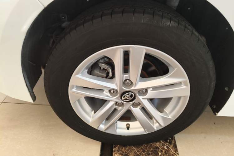 Used Toyota Levin 2022 185T CVT Luxury Edition Right Rear Wheel Hub