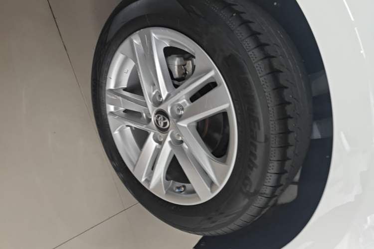 Used Toyota Levin 2022 185T CVT Luxury Edition Right Rear Wheel Hub