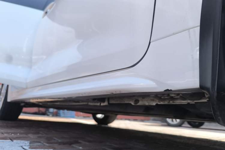 Used Toyota Levin 2022 185T CVT Luxury Edition Right Side Sill