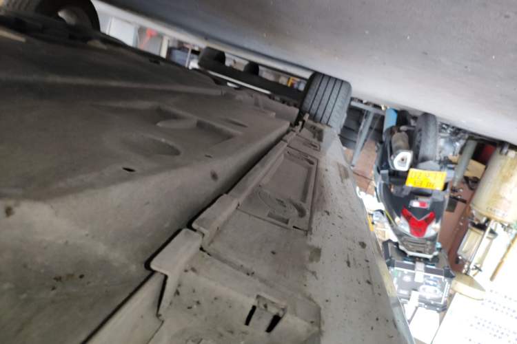 Used Toyota Levin 2022 Dual-Engine 1.8H E-CVT Luxury Edition Right Side Sill