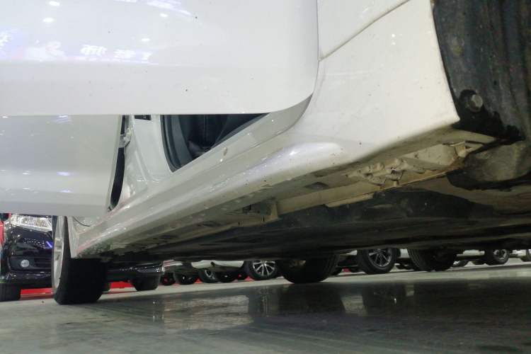 Used Toyota Levin 2022 Dual-Motor 1.8H E-CVT Progressive Edition Right Side Sill