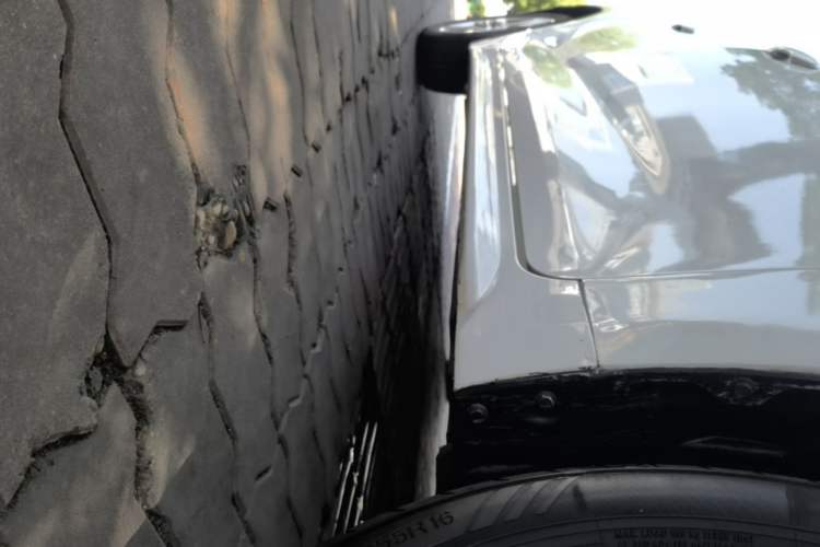 Used Toyota Levin 2022 Dual-Engine 1.8H E-CVT Luxury Edition Right Side Sill