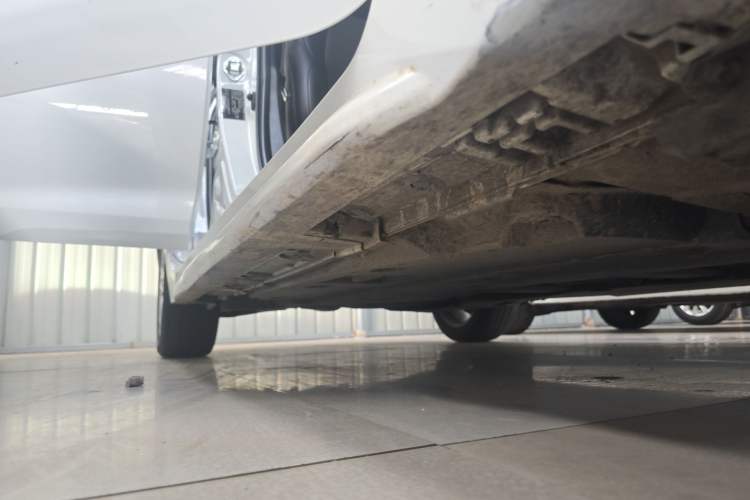 Used Toyota Levin 2022 185T CVT Luxury Edition Right Side Sill