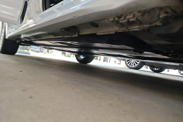Used Toyota Levin 2022 Dual-Engine 1.8H E-CVT Luxury Edition Right Side Sill