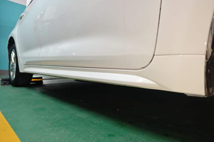 Used Toyota Levin 2022 Dual-Motor 1.8H E-CVT Progressive Edition Right Side Sill