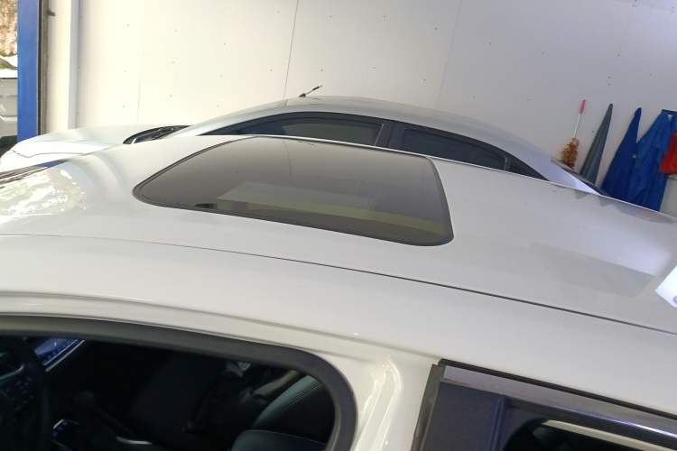 Used Toyota Levin 2022 Dual-Engine 1.8H E-CVT Luxury Edition Roof