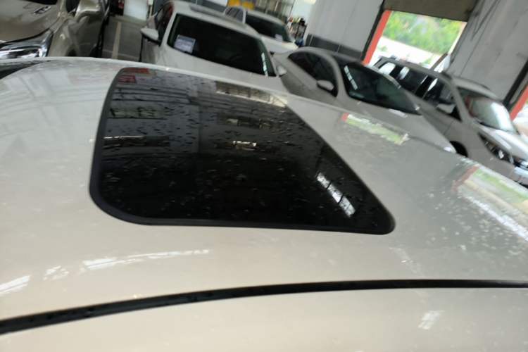 Used Toyota Levin 2022 Dual-Engine 1.8H E-CVT Luxury Edition Roof