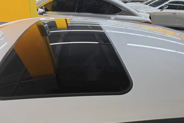 Used Toyota Levin 2022 185T CVT Luxury Edition Roof