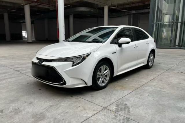 Ojetý Toyota Levin 2022 Dual-Engine 1.8H E-CVT Luxury Edition