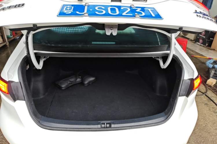 Used Toyota Levin 2022 Dual-Motor 1.8H E-CVT Leading Edition Trunk
