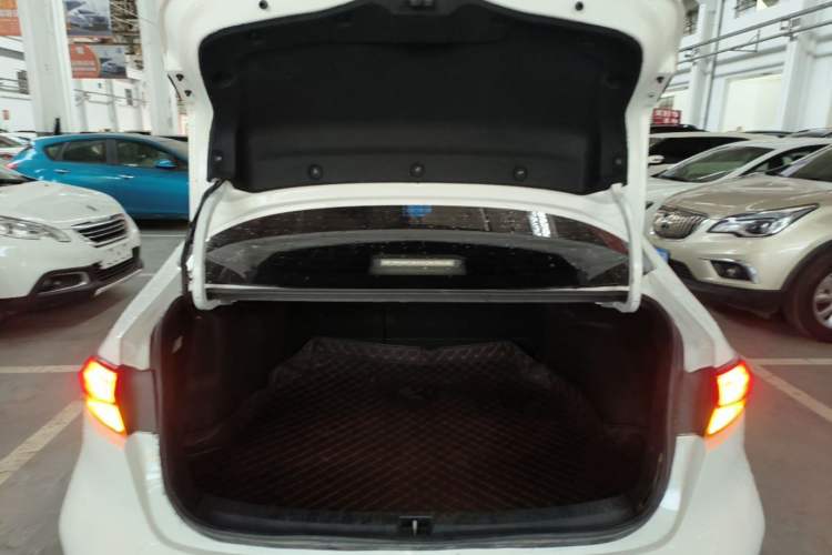 Used Toyota Levin 2022 Dual-Engine 1.8H E-CVT Luxury Edition Trunk