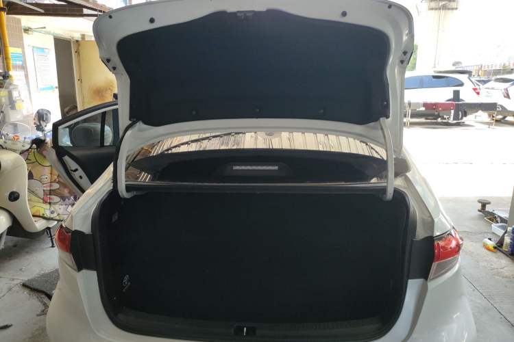 Used Toyota Levin 2022 Dual-Engine 1.8H E-CVT Luxury Edition Trunk