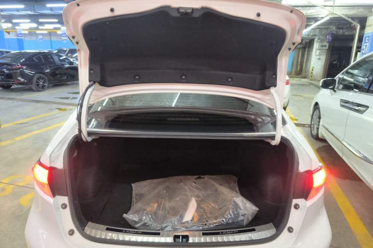 Used Toyota Levin 2022 Dual-Engine 1.8H E-CVT Luxury Edition Trunk
