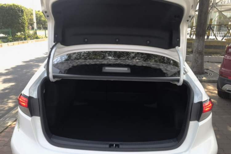 Used Toyota Levin 2022 Dual-Engine 1.8H E-CVT Luxury Edition Trunk
