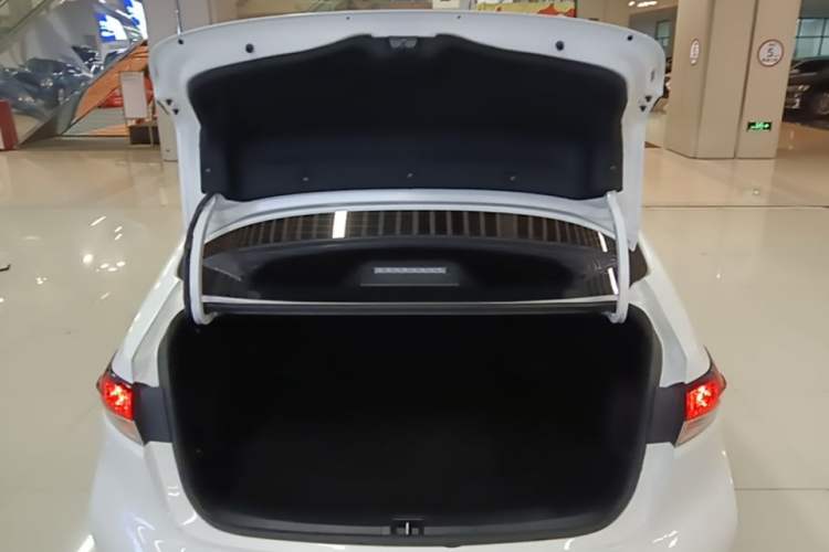 Used Toyota Levin 2022 Facelift TNGA 1.5L CVT Progressive Edition Trunk