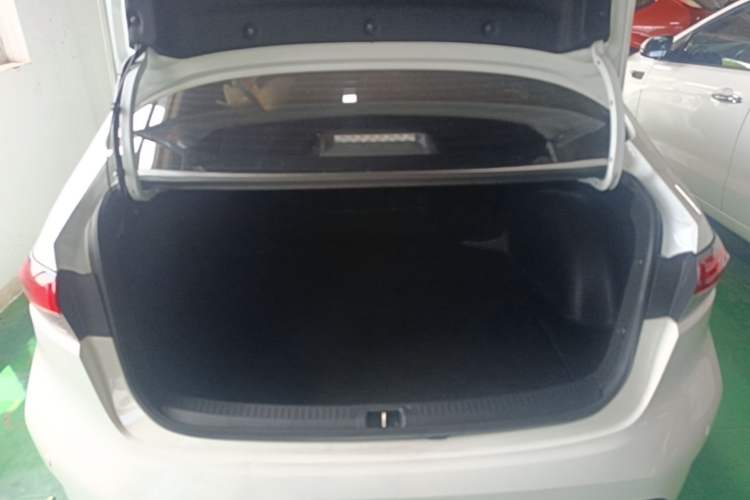 Used Toyota Levin 2022 Dual-Engine 1.8H E-CVT Luxury Edition Trunk
