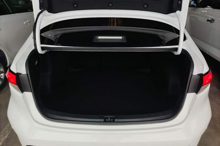 Used Toyota Levin 2022 Dual-Engine 1.8H E-CVT Luxury Edition Trunk