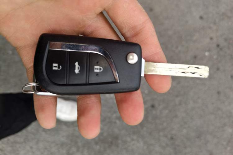 Used Toyota Levin 2022 Facelift TNGA 1.5L CVT Progressive Edition Vehicle Key