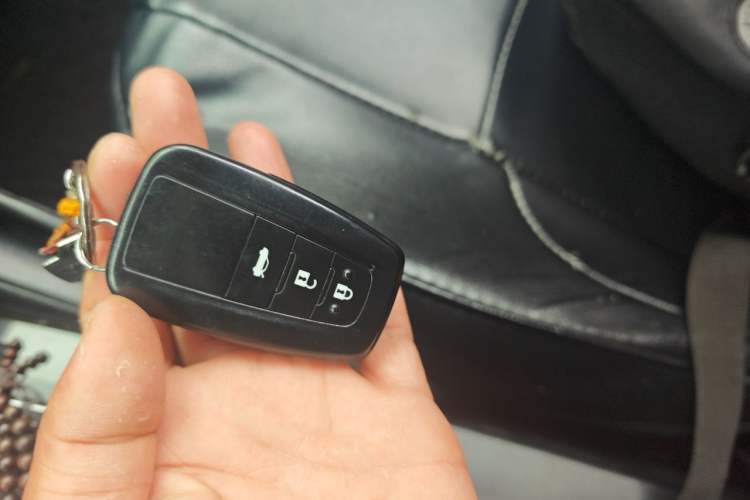 Used Toyota Levin 2022 Dual-Motor 1.8H E-CVT Progressive Edition Vehicle Key