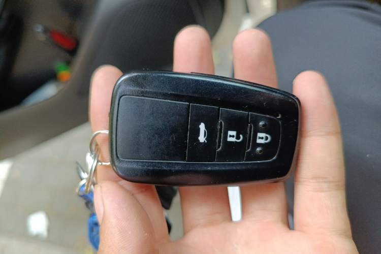 Used Toyota Levin 2022 Dual-Motor 1.8H E-CVT Leading Edition Vehicle Key