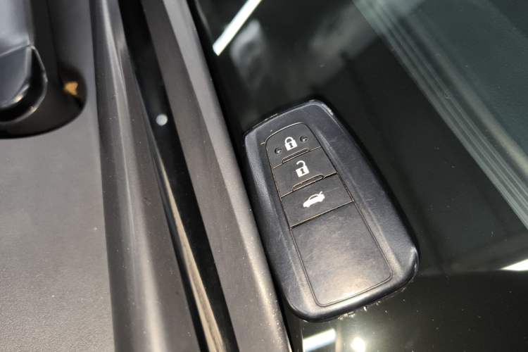 Used Toyota Levin 2022 Dual-Engine 1.8H E-CVT Luxury Edition Vehicle Key