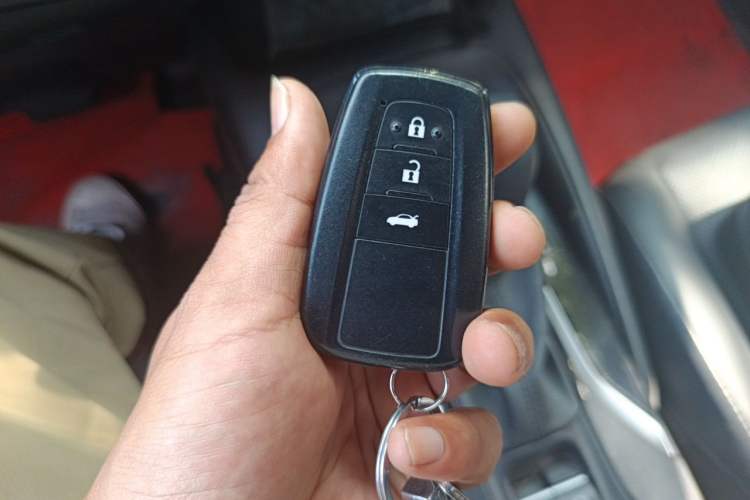 Used Toyota Levin 2022 Dual-Engine 1.8H E-CVT Luxury Edition Vehicle Key