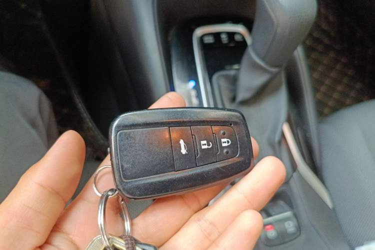 Used Toyota Levin 2022 Dual-Engine 1.8H E-CVT Luxury Edition Vehicle Key