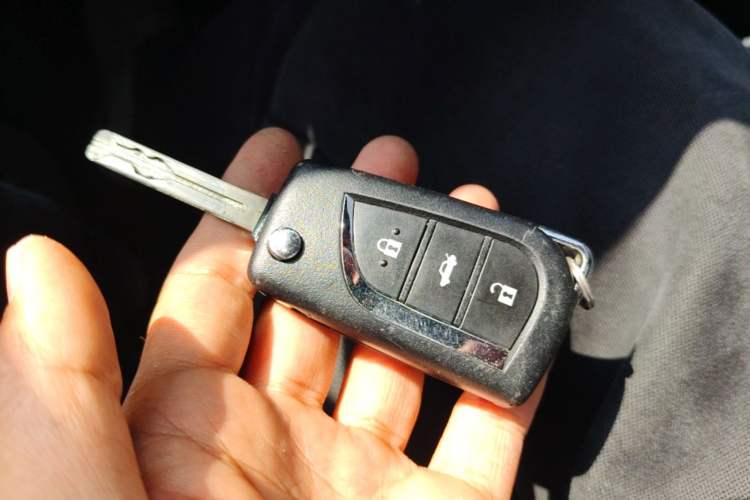 Used Toyota Levin 2022 Facelift TNGA 1.5L CVT Progressive Edition Vehicle Key