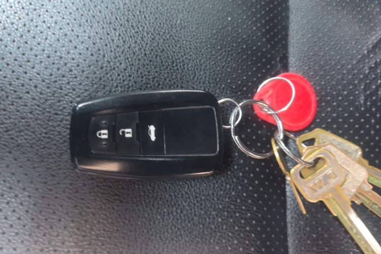 Used Toyota Levin 2022 Dual-Motor 1.8H E-CVT Leading Edition Vehicle Key