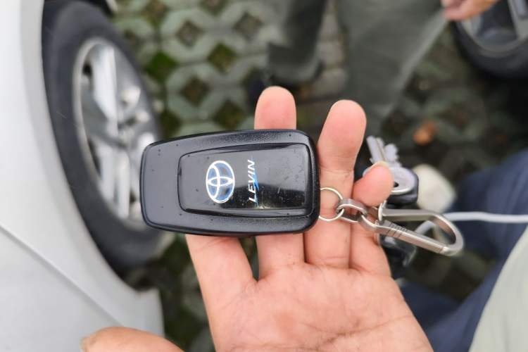 Used Toyota Levin 2022 Dual-Motor 1.8H E-CVT Progressive Edition Vehicle Key
