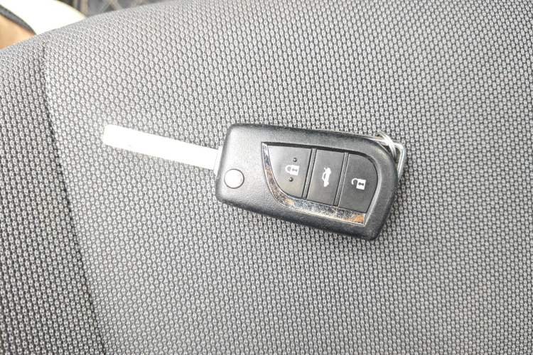 Used Toyota Levin 2022 Facelift TNGA 1.5L CVT Progressive Edition Vehicle Key