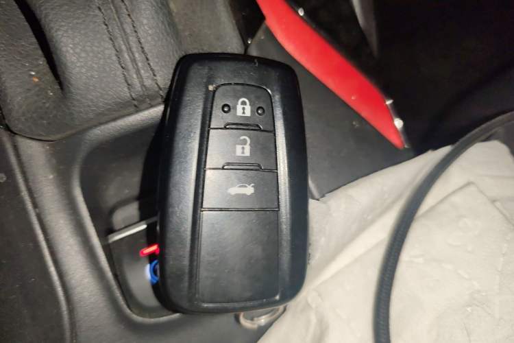Used Toyota Levin 2022 Dual-Motor 1.8H E-CVT Sport Edition Vehicle Key