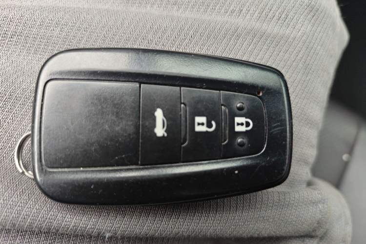 Used Toyota Levin 2022 Dual-Motor 1.8H E-CVT Sport Edition Vehicle Key