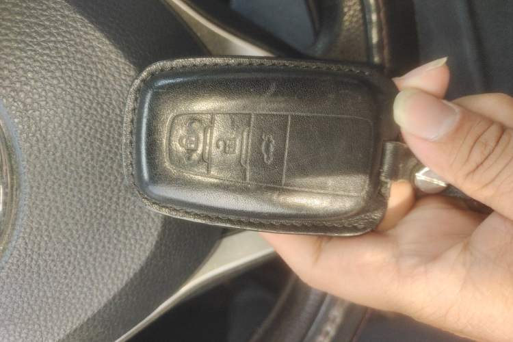 Used Toyota Levin 2022 Dual-Engine 1.8H E-CVT Luxury Edition Vehicle Key