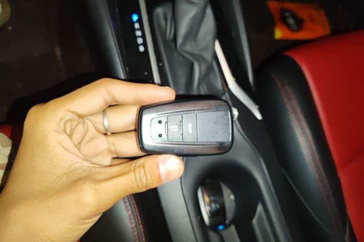 Used Toyota Levin 2022 Dual-Motor 1.8H E-CVT Progressive Edition Vehicle Key