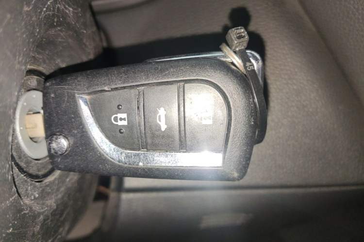 Used Toyota Levin 2022 Facelift TNGA 1.5L CVT Progressive Edition Vehicle Key