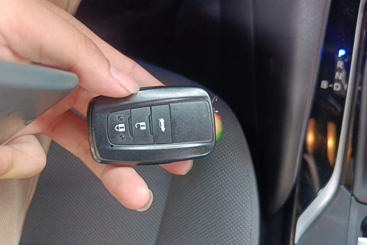 Used Toyota Levin 2022 Dual-Engine 1.8H E-CVT Luxury Edition Vehicle Key