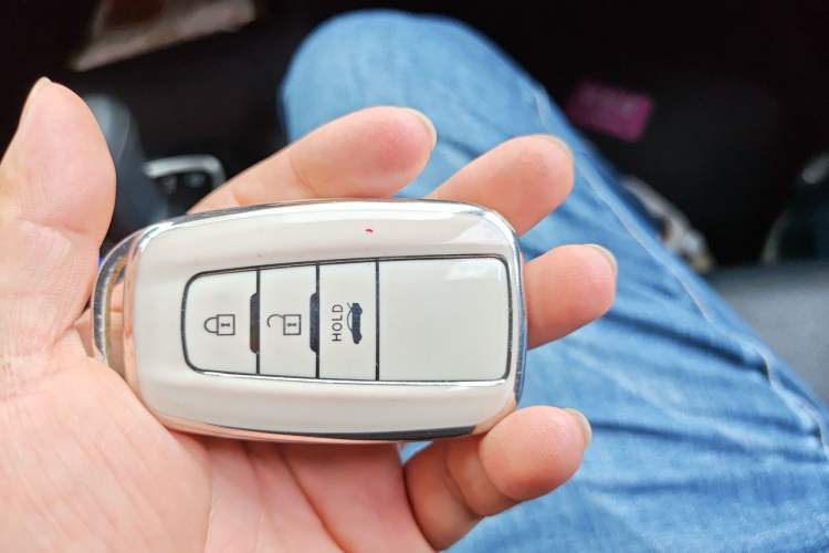 Used Toyota Levin 2022 Dual-Motor 1.8H E-CVT Leading Edition Vehicle Key