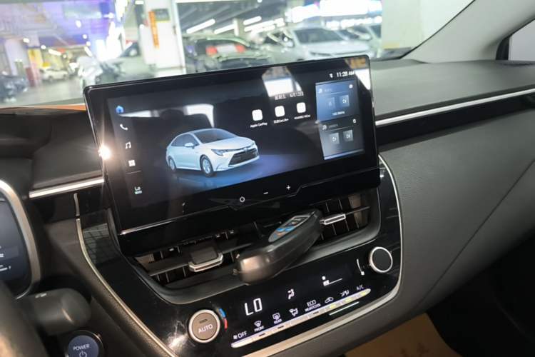 Used Toyota Levin 2023 Smart Electric Hybrid Dual-Engine 1.8L Luxury Edition Audio And AC Panel
