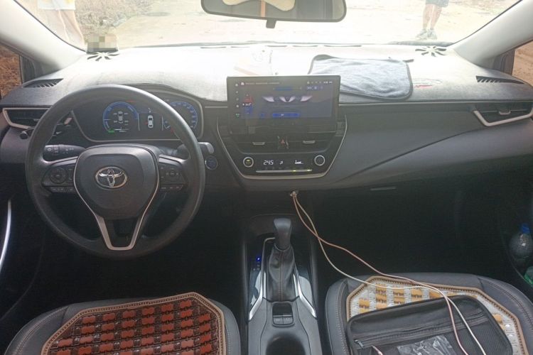 Used Toyota Levin 2023 Smart Electric Hybrid Dual-Engine 1.8L Sport Edition Center Console