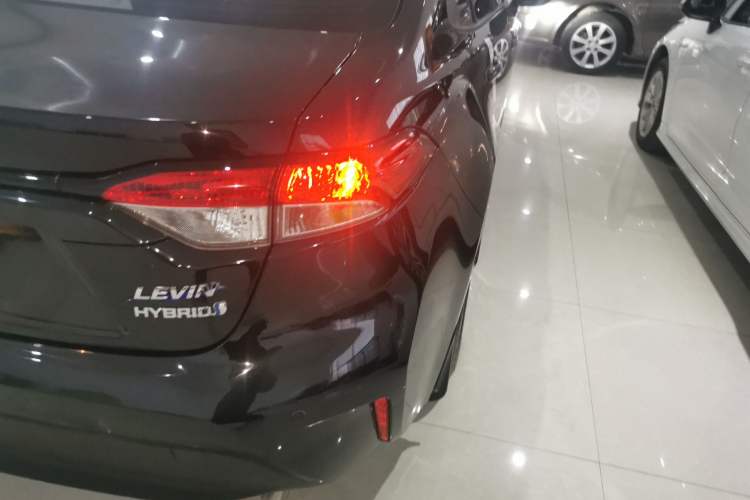 Used Toyota Levin 2023 Smart Electric Hybrid Dual-Engine 1.8L Leading Edition Exterior 3
