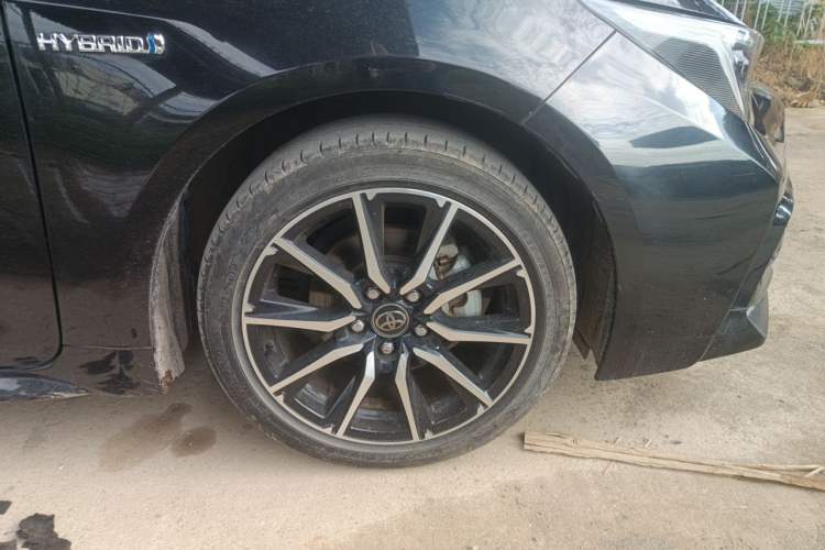 Used Toyota Levin 2023 Smart Electric Hybrid Dual-Engine 1.8L Sport Edition Right Front Wheel Hub