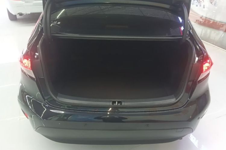 Used Toyota Levin 2023 Smart Electric Hybrid Dual-Engine 1.8L Leading Edition Trunk