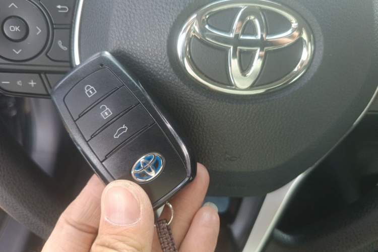 Used Toyota Levin 2023 Smart Electric Hybrid Dual-Engine 1.8L Sport Edition Vehicle Key